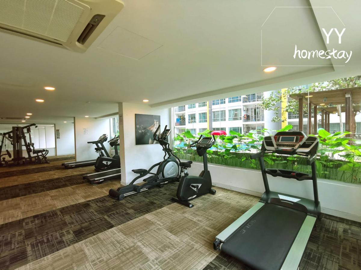 Greenfield Regency Comfort - Wifi 4pax Paradigm & Sutera Apartment